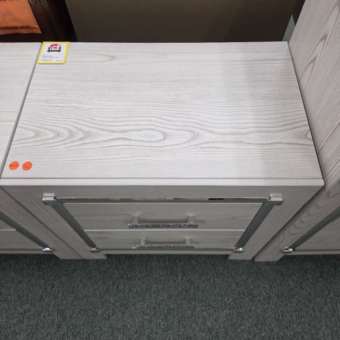 NIGHTSTAND SK
