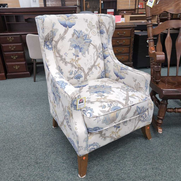 ACCENT CHAIR TB