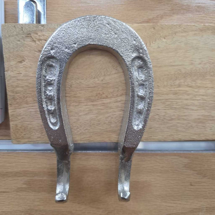 HORSE SHOE COAT HANGER BT