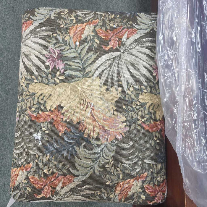 FOOTSTOOL BA