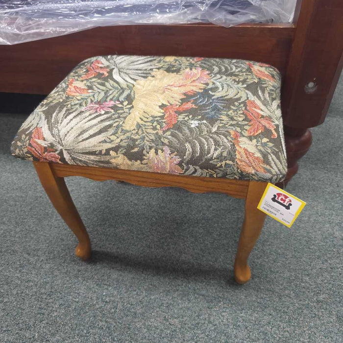 FOOTSTOOL BA