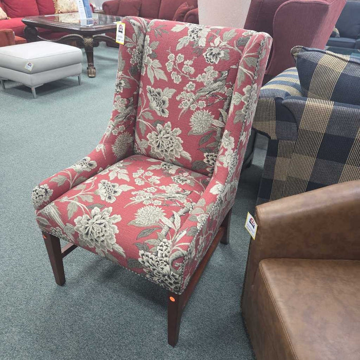 RED ACCENT CHAIR KL