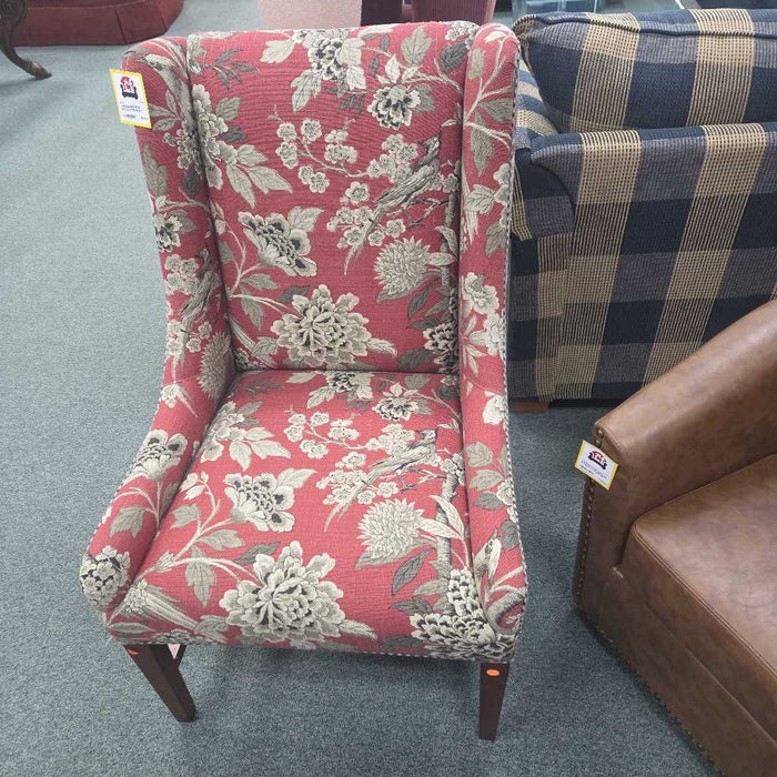 RED ACCENT CHAIR KL