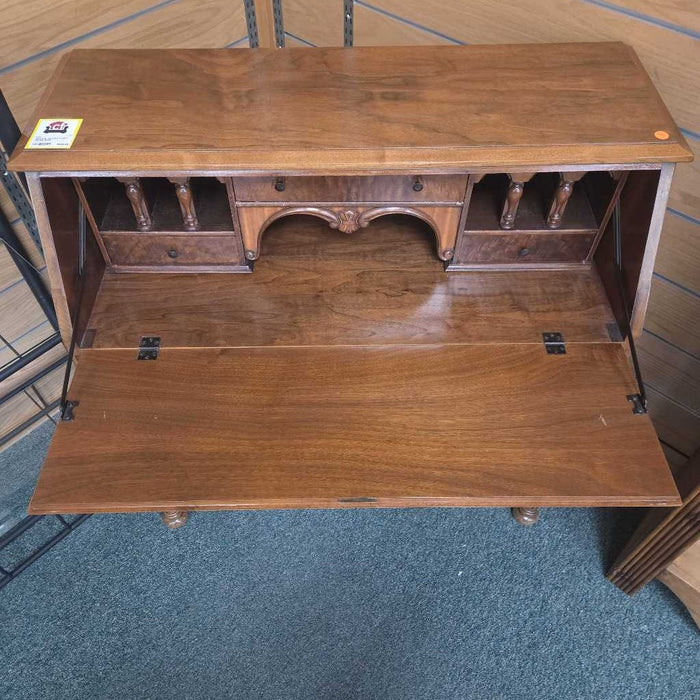 SECRETARY DESK BTK