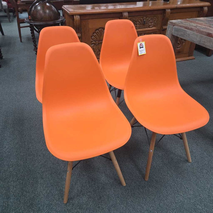 SET OF 4 CHAIRS MI