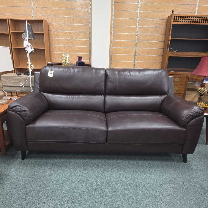LEATHER LOVESEAT ALK