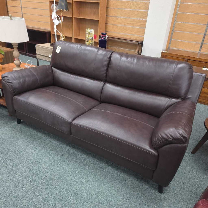 LEATHER LOVESEAT ALK