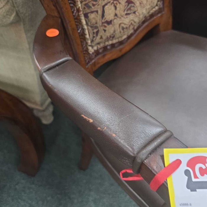 ACCENT CHAIR SK