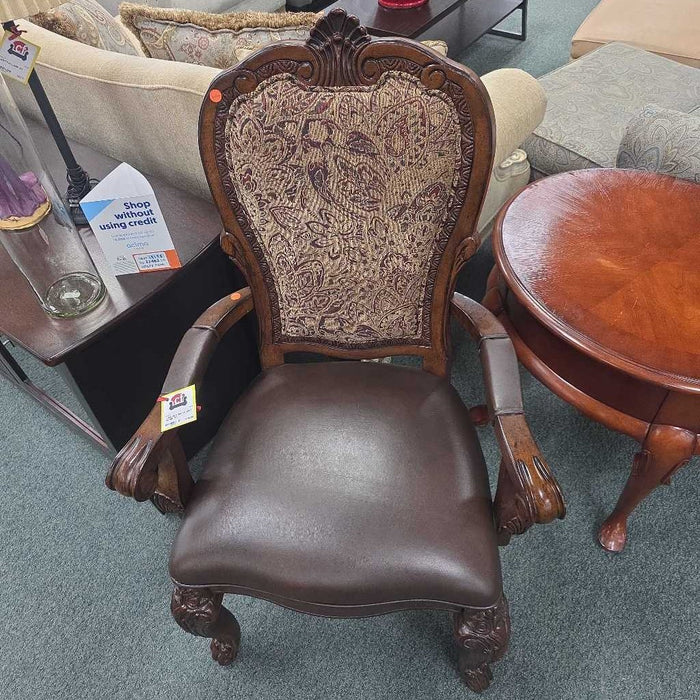 ACCENT CHAIR SK