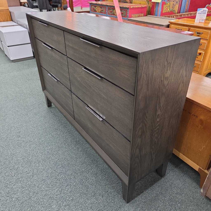 DRESSER ALK