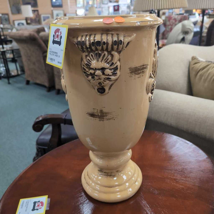 YELLOW VASE LS