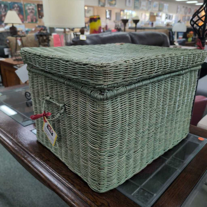 GREEN BASKET BA