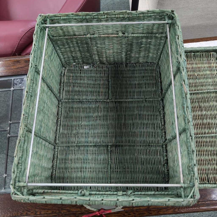 GREEN BASKET BA