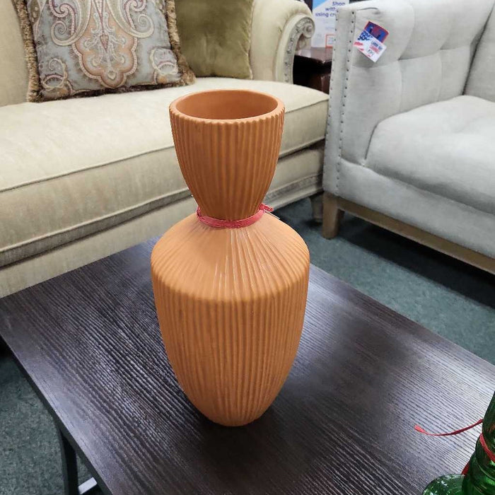 ORANGE VASE DECOR