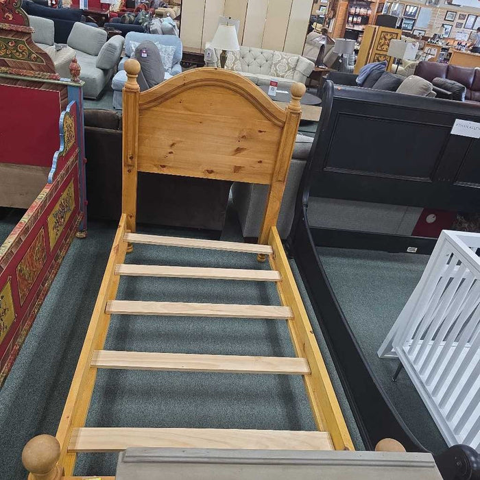 TWIN BED BAH