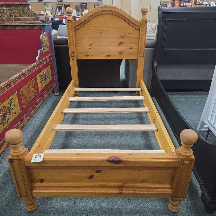 TWIN BED BAH