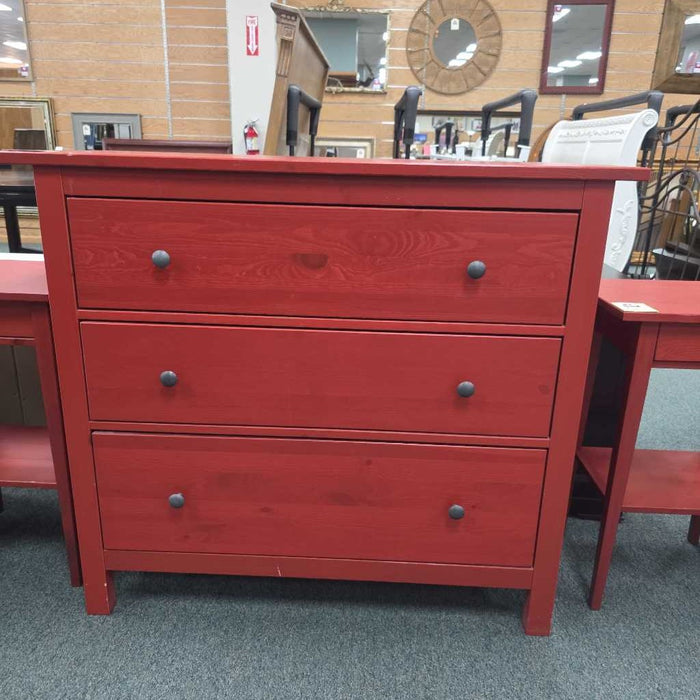 RED DRESSER BBM