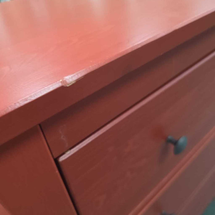 RED DRESSER BBM