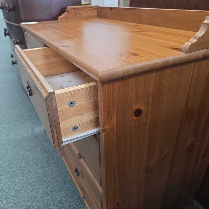 CHEST OF DRAWERS TB
