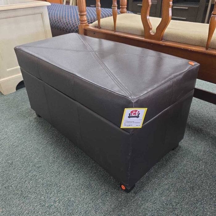 STORAGE OTTOMAN KL