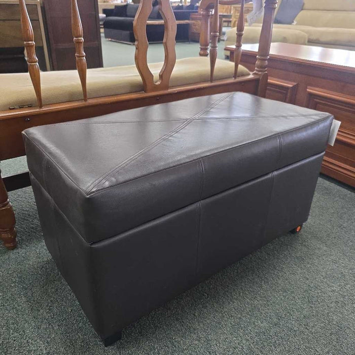 STORAGE OTTOMAN KL