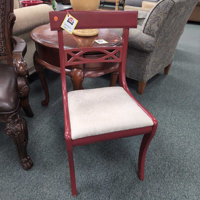 RED ACCENT CHAIR LS