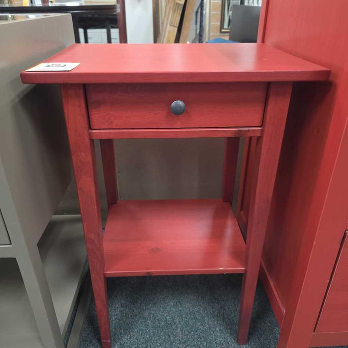 RED NIGHTSTAND LS