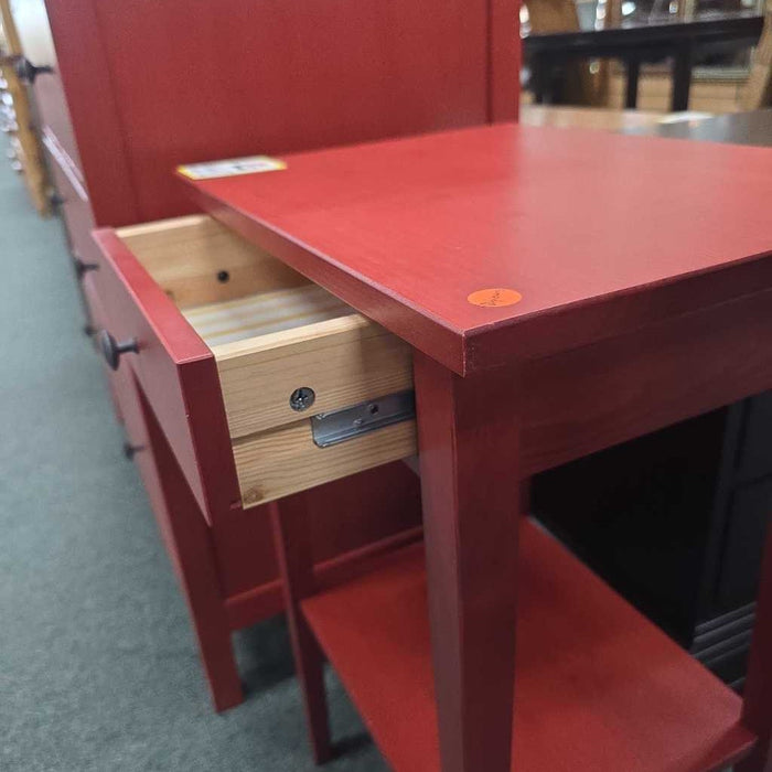 RED NIGHTSTAND LS