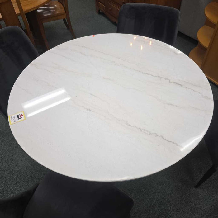 MARBLE TABLE 4 CHAIRS KKT