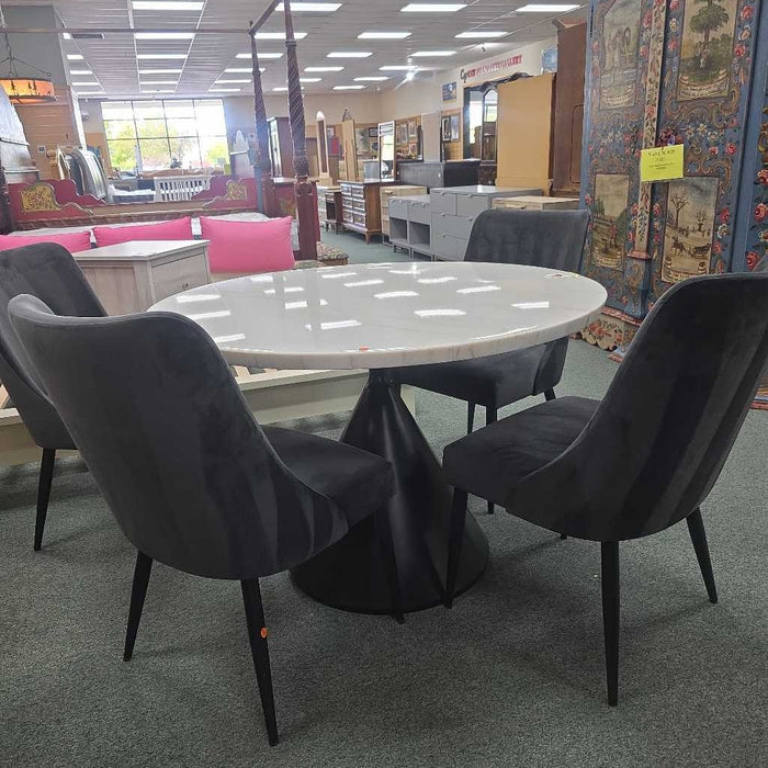 MARBLE TABLE 4 CHAIRS KKT