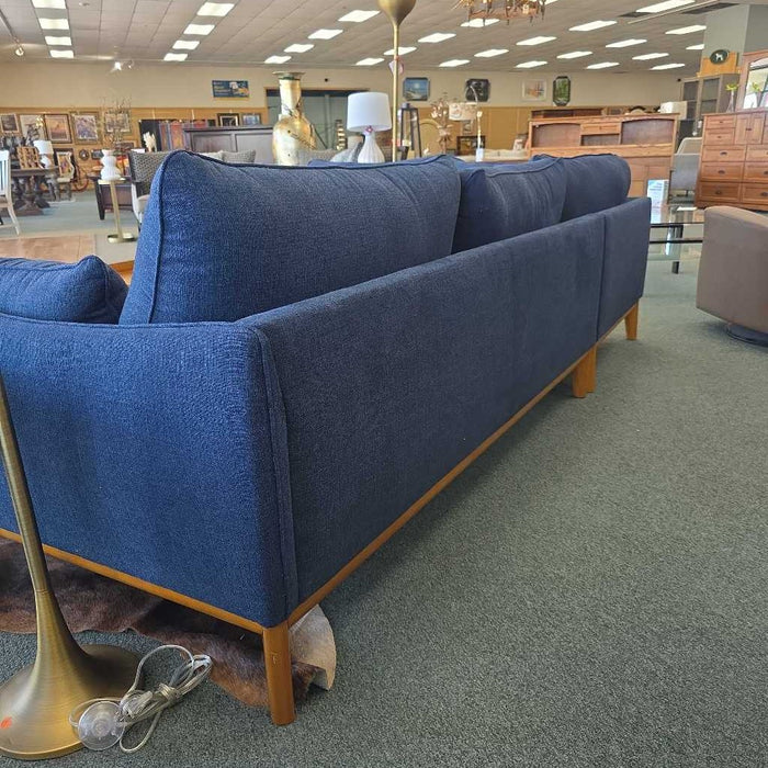 2 PC SECTIONAL WITH OTTOMAN MIH