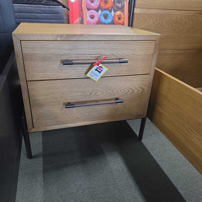 BROWN NIGHTSTAND BST