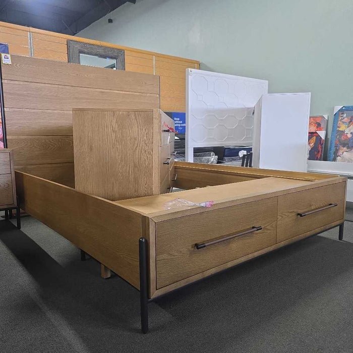 QUEEN BED ALK