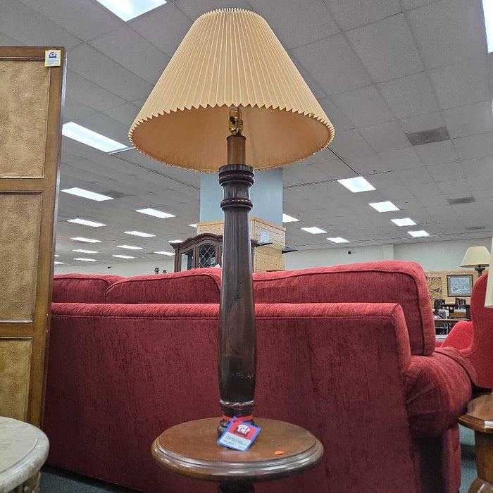 FLOOR LAMP WITH TABLE KL