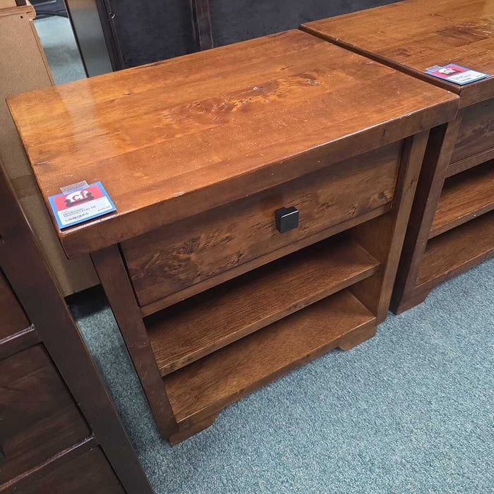 NIGHTSTAND SK