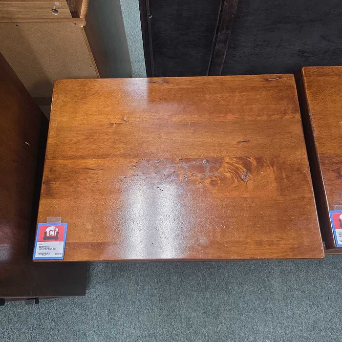 NIGHTSTAND SK
