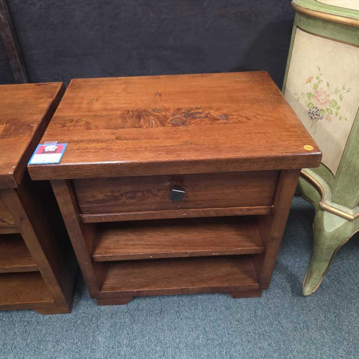 NIGHTSTAND SK