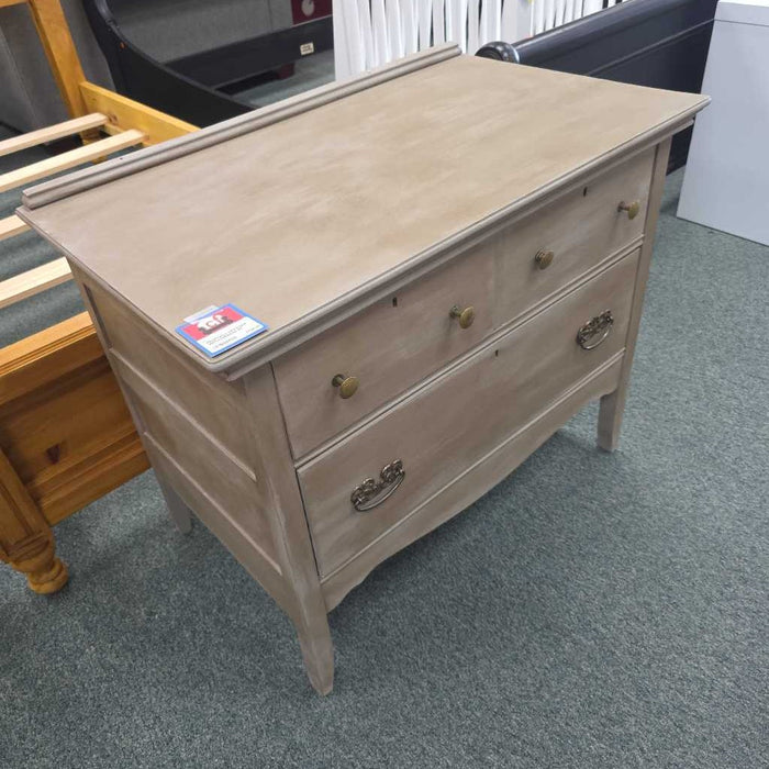 DRESSER WITH MIRROR MI