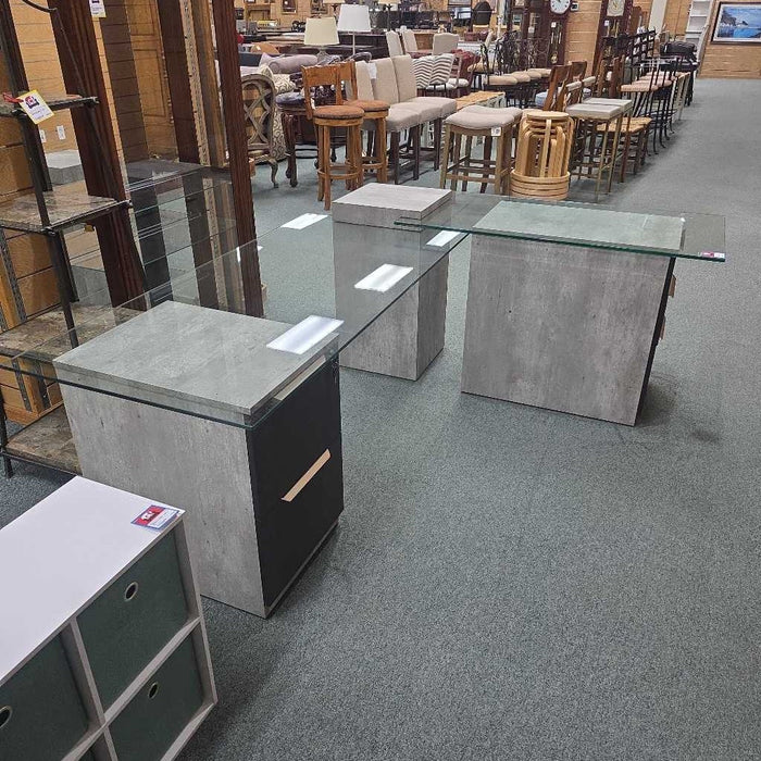 GLASS L SHAPED DESK CKK