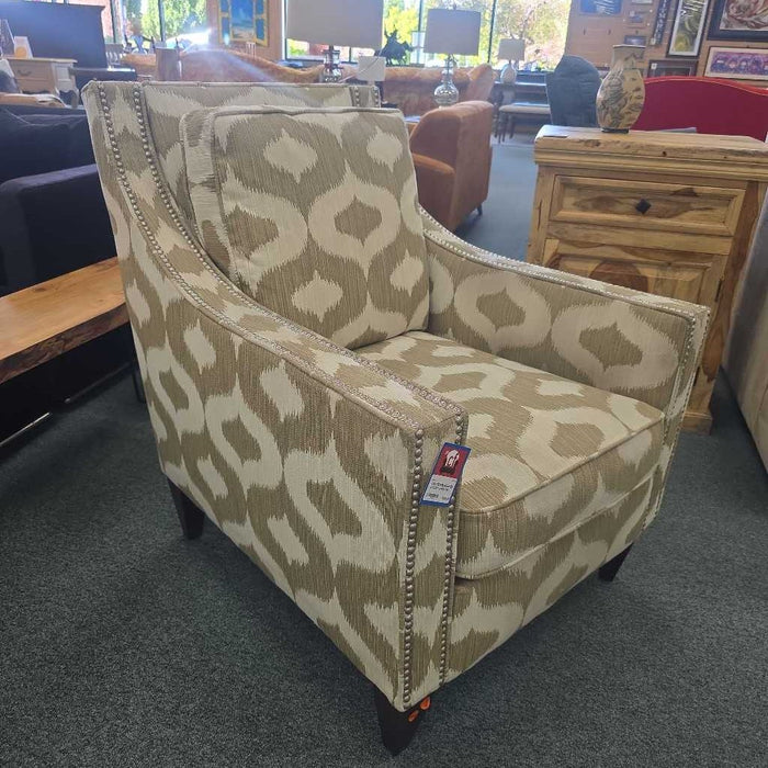 HOOKER ACCENT CHAIR BIL