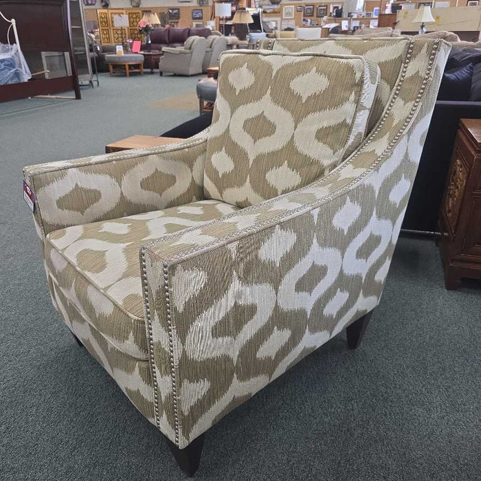 HOOKER ACCENT CHAIR BIL