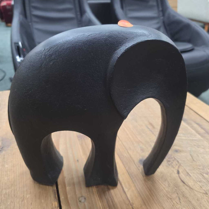 ELEPHANT SCULPTURE BA
