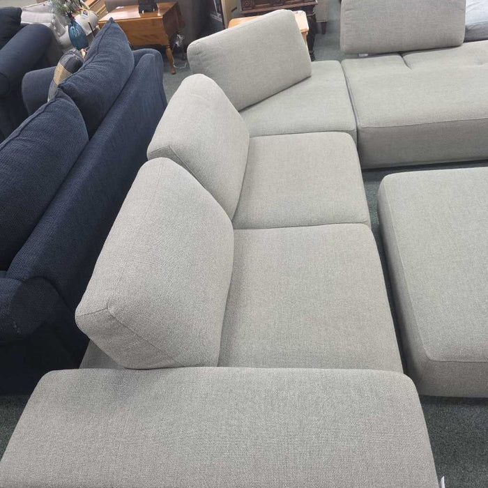4 PC SECTIONAL SOFA MIH