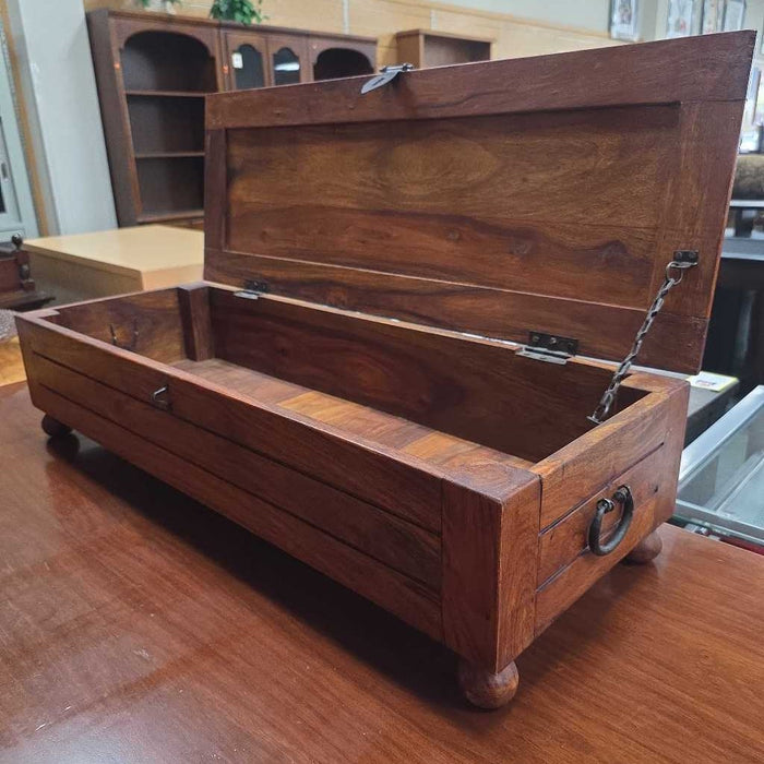 SMALL CHEST KL