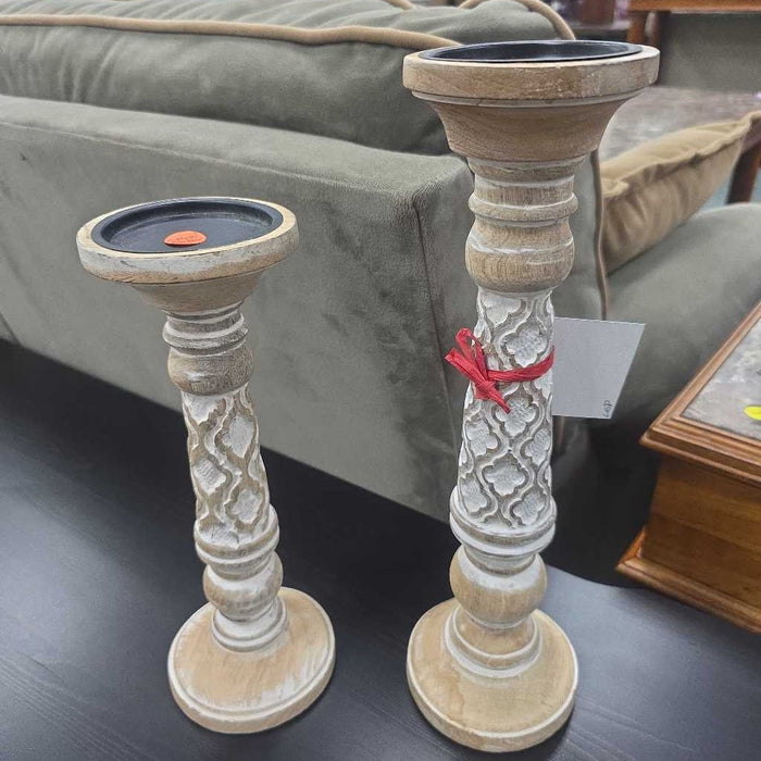 SET OF 2 CANDLE HOLDERS BA