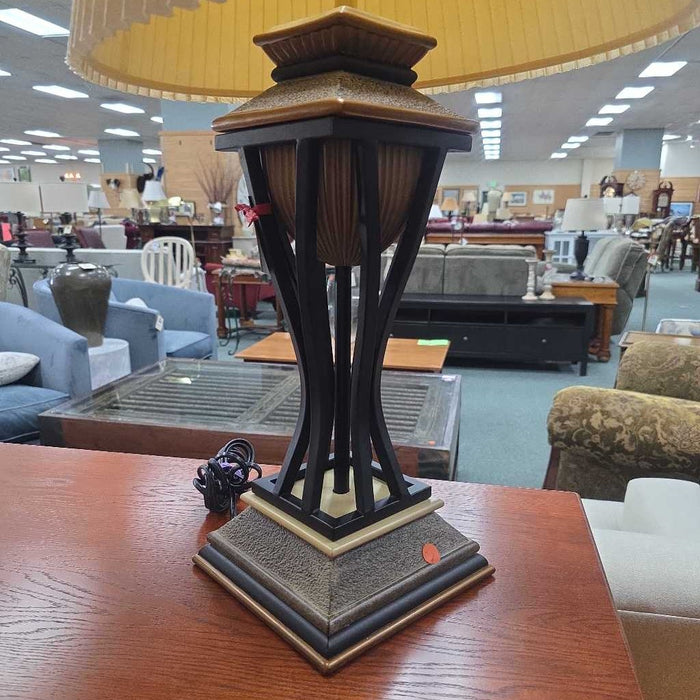 LAMP AT