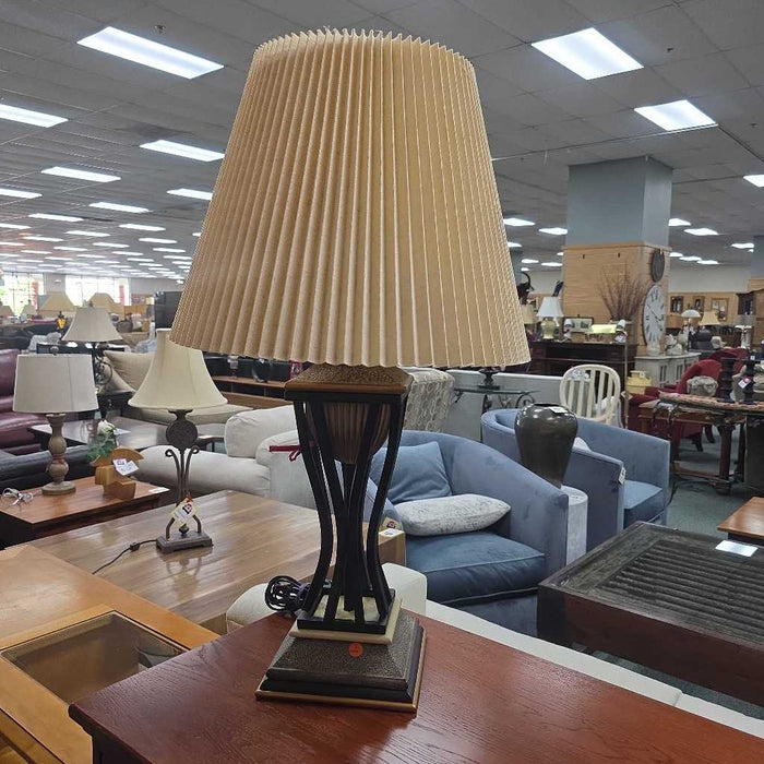 LAMP AT