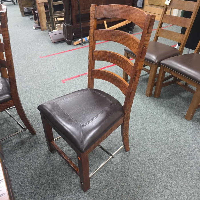 TABLE 6 CHAIRS MIH