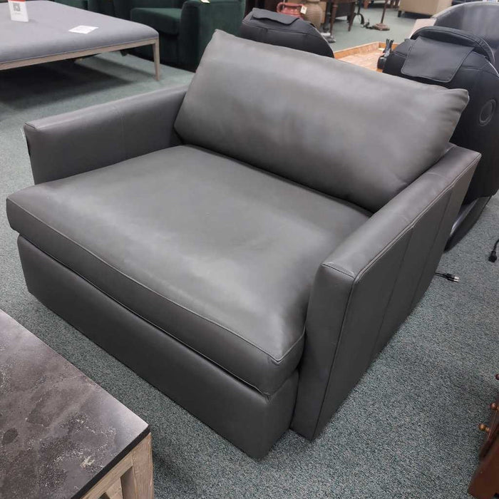 C&B DEEP LOUNGE CHAIR CKK