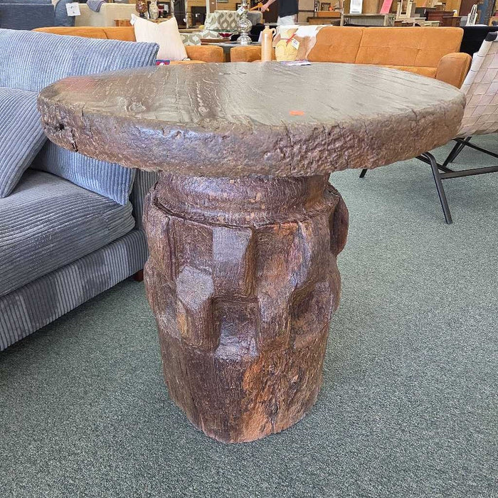 BAMILEKE TEAK LOG END TABLE BTK